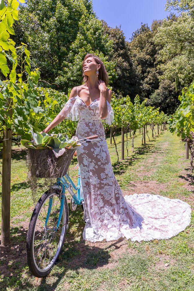 LOVE SOMEBODY-Boho Lace Wedding Dress Sample – Sarah Joseph Couture