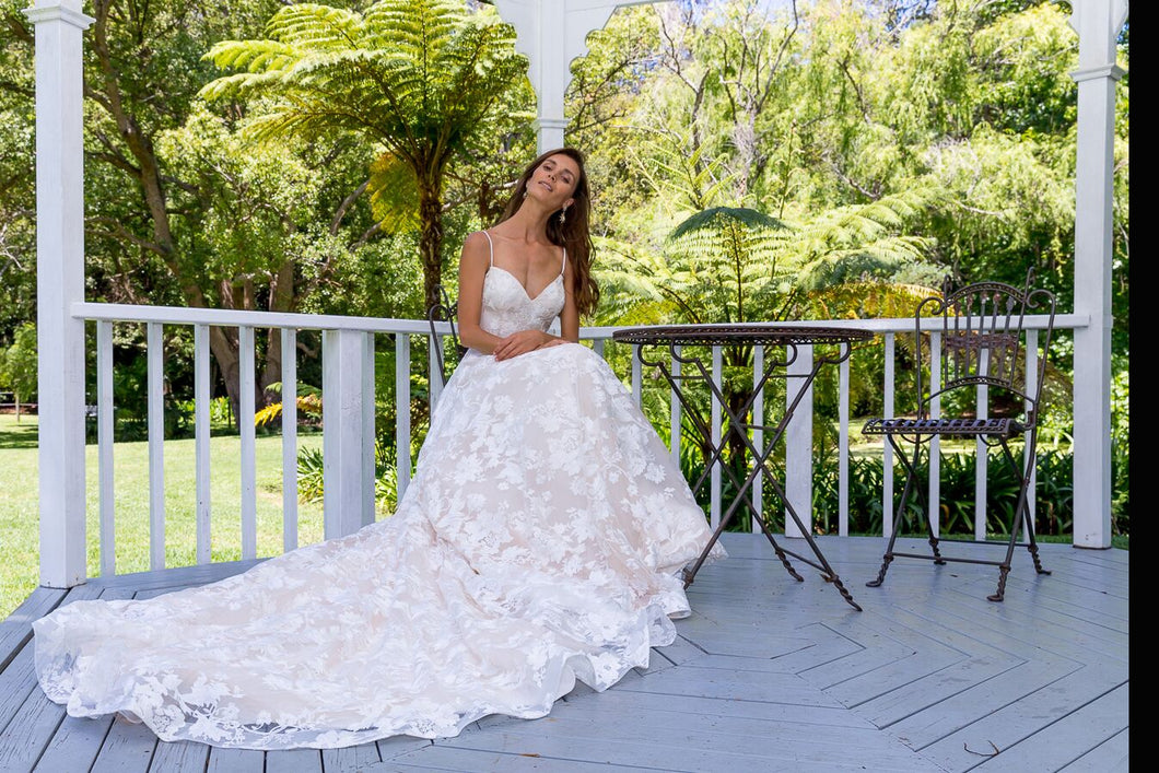 NINA-Lace Wedding Dress